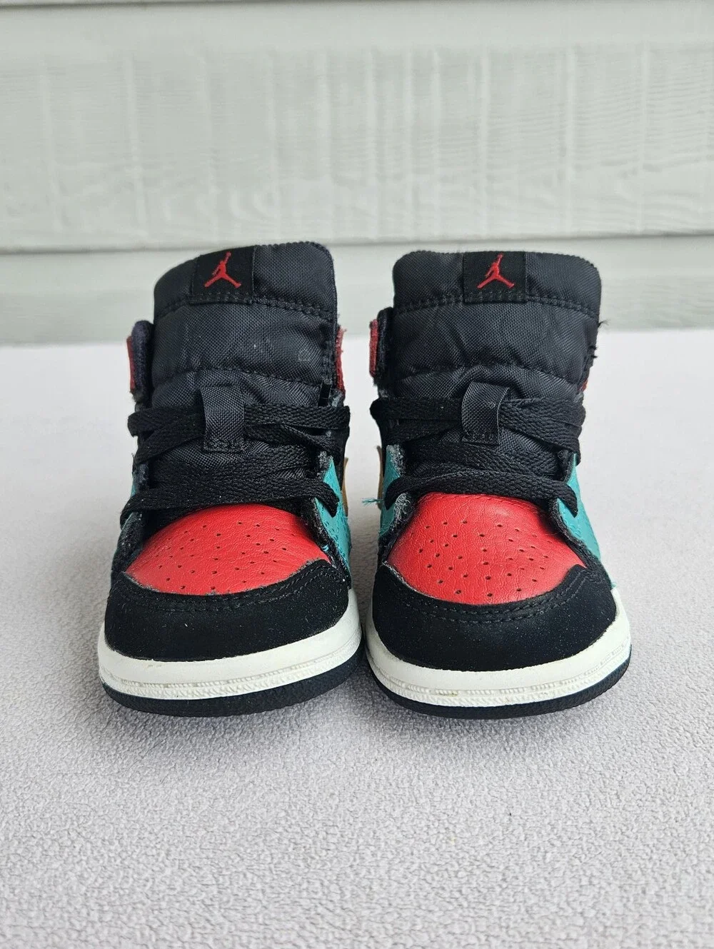 Nike Air Jordan 1 Mid TD Toddler SZ 6 Sneakers Multi-Color 90's Retro 640735-125